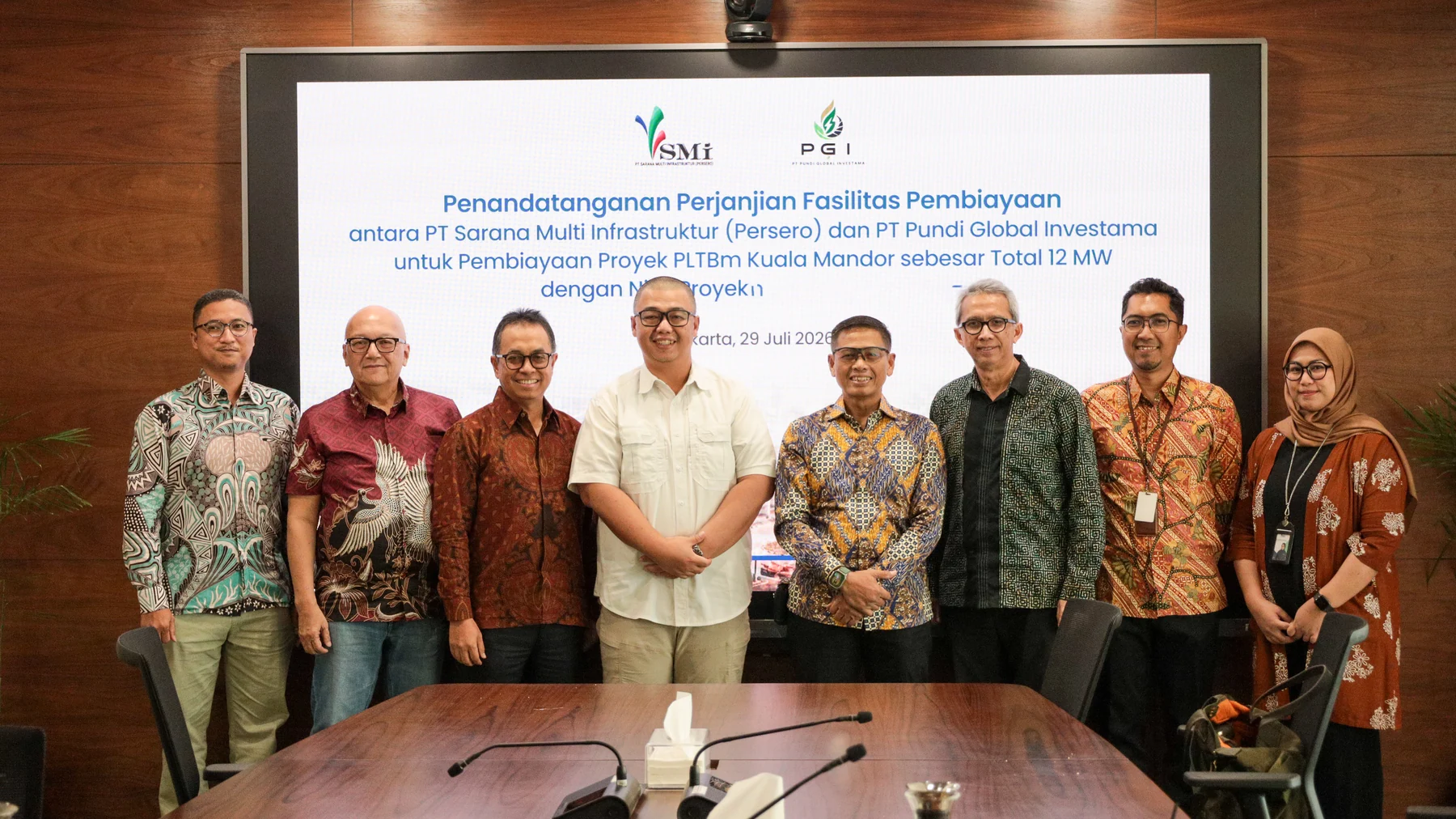 Dokumentasi penandatanganan perjanjian fasilitas pembiayaan PGI dan PT SMI.